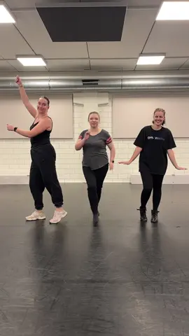 Param-pampam 🎉 #parampampamchallenge #fyp #viral #MovesU #tiktokviral 