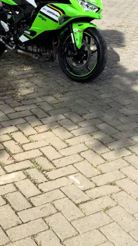 pengen ganti knalpot tapi bingung ganti apa🙇‍♂️ #fyp #viral #kawasaki #zx25r #zx25rr 