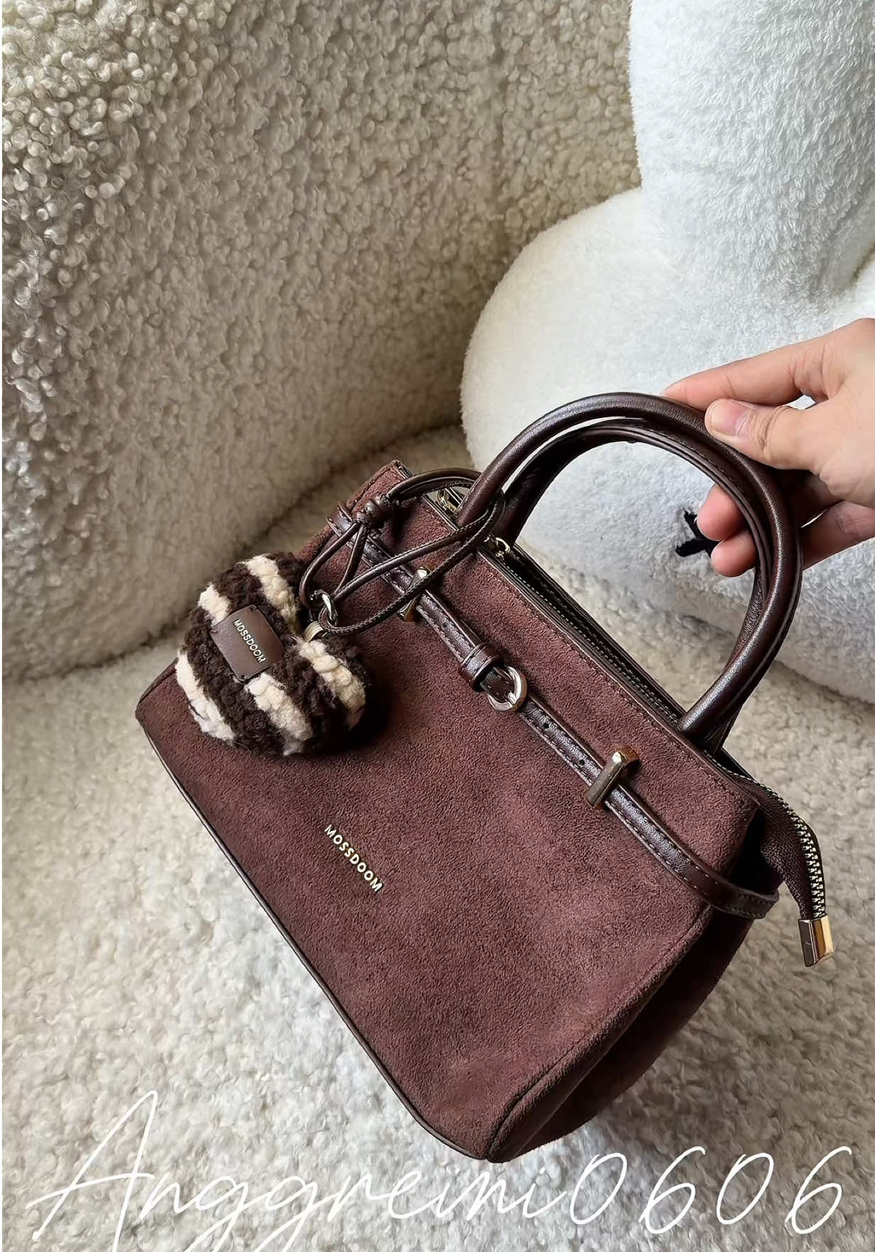 Restock….Restock ‼️‼️ Buruan order guys💕 @MOSSDOOM #mossdoom #mossdoombag #aureabag 