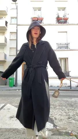 On en parle de l’outfit approximatif pour sortir son chien le matin 🥸 #slay #sortirsonchien #outfit 