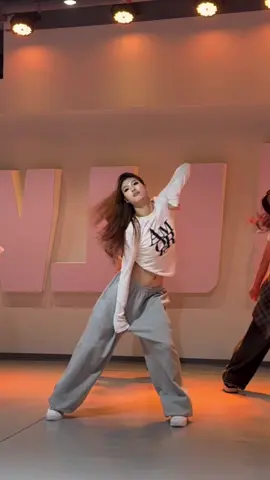 Stay With Me. Học nhảy cùng #dplstudio #lophocnhay #xuhuong #dancechallenge 