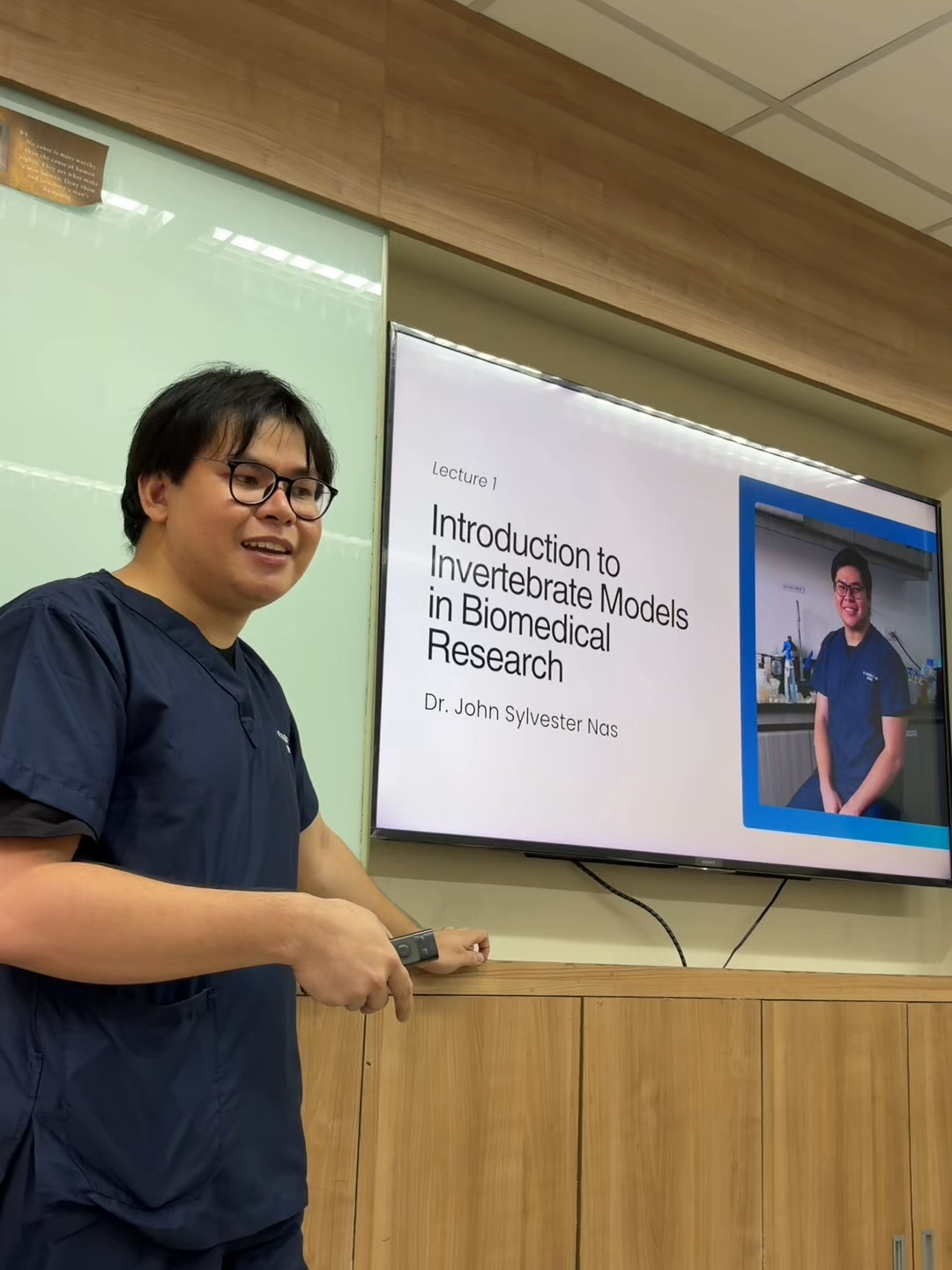 🎥 Watch the TikTok entry submitted by 𝗨𝗻𝗶𝘃𝗲𝗿𝘀𝗶𝘁𝘆 𝗼𝗳 𝘁𝗵𝗲 𝗣𝗵𝗶𝗹𝗶𝗽𝗽𝗶𝗻𝗲𝘀 𝗠𝗮𝗻𝗶𝗹𝗮!! Researchers, students, and scientists are making science go viral by sharing their breakthroughs, behind-the-scenes lab moments, and innovative ideas in a fun and creative 𝟭-𝗺𝗶𝗻𝘂𝘁𝗲 𝘃𝗶𝗱𝗲𝗼. 🎥✨ The best entries will be featured during the 𝟓𝟐𝙣𝙙 𝙋𝙎𝘽𝙈𝘽 𝘼𝙣𝙣𝙪𝙖𝙡 𝙎𝙘𝙞𝙚𝙣𝙩𝙞𝙛𝙞𝙘 𝘾𝙤𝙣𝙫𝙚𝙣𝙩𝙞𝙤𝙣, and winners will take home exciting prizes for their lab! 🏆🧪 👉 Follow the 𝗣𝗦𝗕𝗠𝗕𝟱𝟮 TikTok account and support this entry! Entry #13_Senen-2 #PSBMB52 #LetsGetItReel #InnovationInScience #ResearchShowcase #LabLife #ScienceForAll