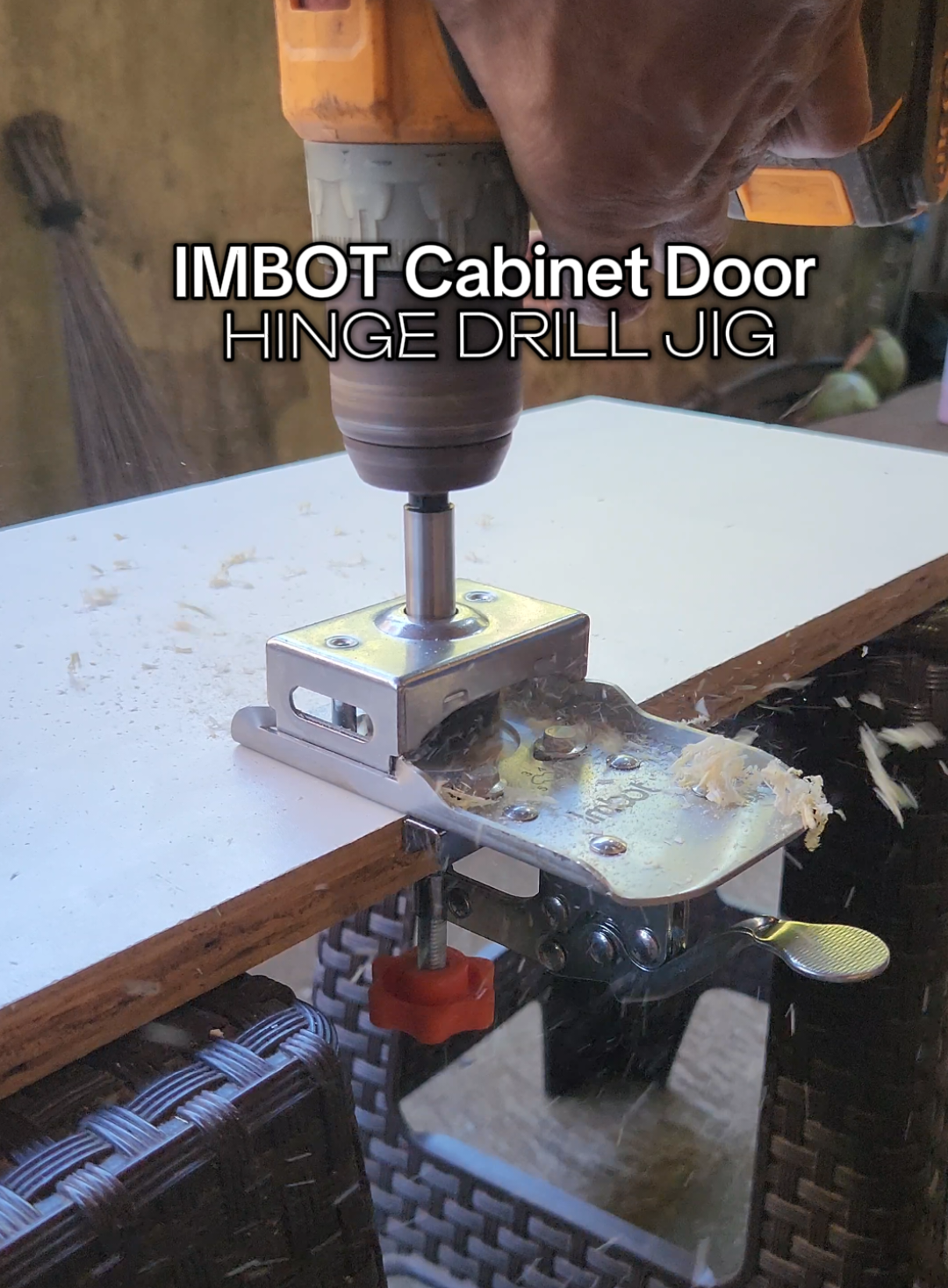 Sobrang dali nalang mag butas pag may ganito ka sigiradong sakto at pantay pantay pa😁😁  #imbot #carpentrywork  #modularcabinet  #carpentrytools  #fyp @imbot.tool 