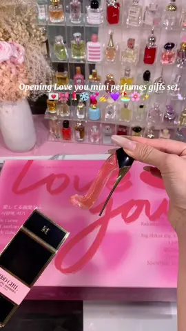Opening Love you mini perfumes gifts set.🥰#perfumes #parfumviral #perfumetiktok #miniperfumes #parfum 