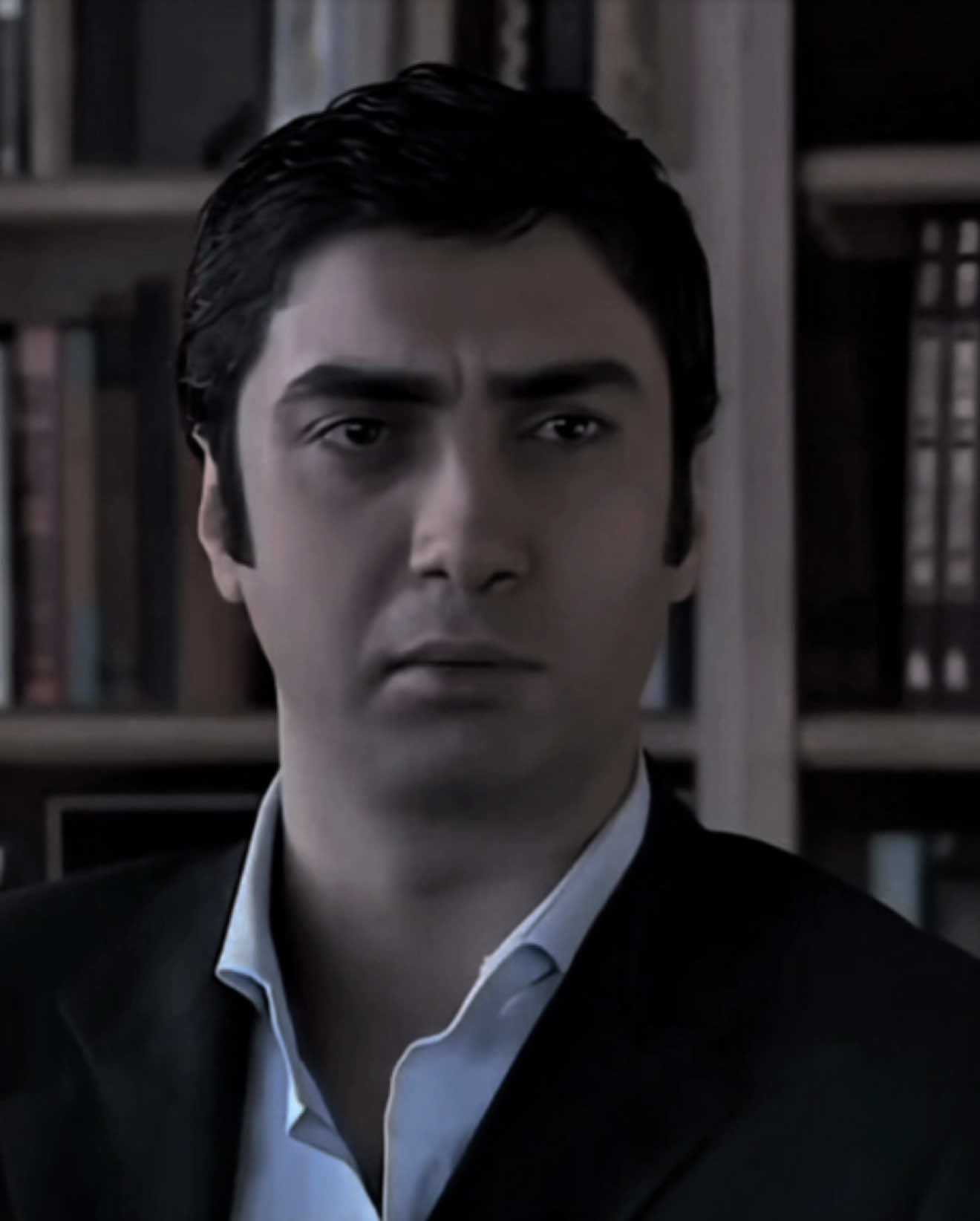 مين الي رباك ….🖤🐺.                                        #polatalemdar #kurtlarvadisi #ذيب_وحيد #وادي_الذئاب 