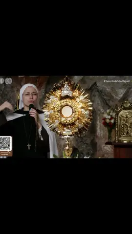 Que momento lindo no Rosário da madrugada,hoje foi o primeiro dia da novena de nossa senhora das Graças,que ela passe a frente do seu impossível!🙏🏼🙌🏼❤️#nossasenhora #canção #rosario #institutohesed #rosariodamadrugada 