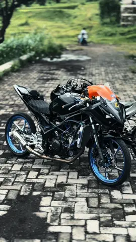 Pasti ada kecerahan di balik kegelapan #jember #cbr_zeko @Rian Adi Putra 