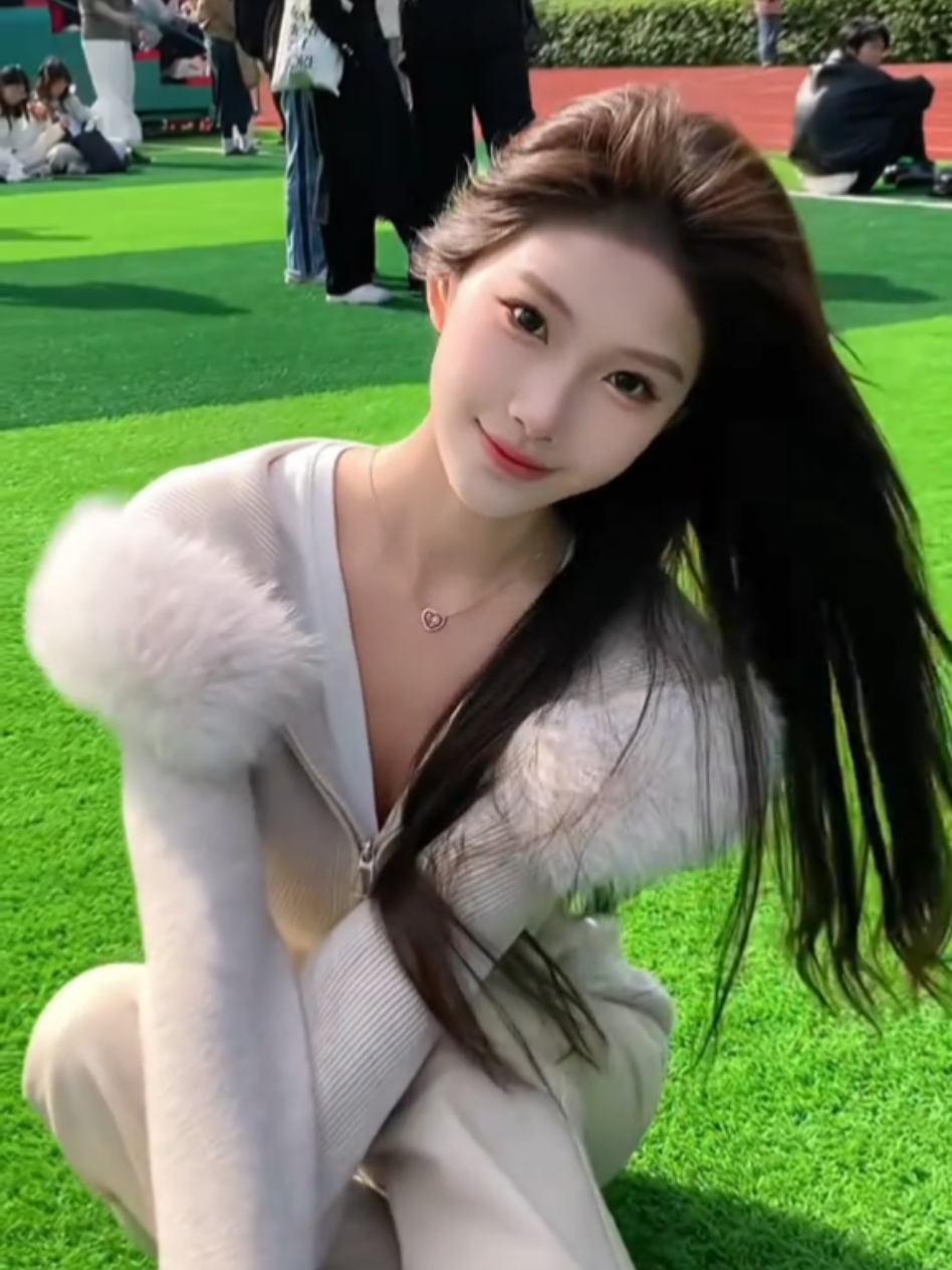 #良月小西 最后一年运动会 #校园 #运动会 #学姐 #女大学生 