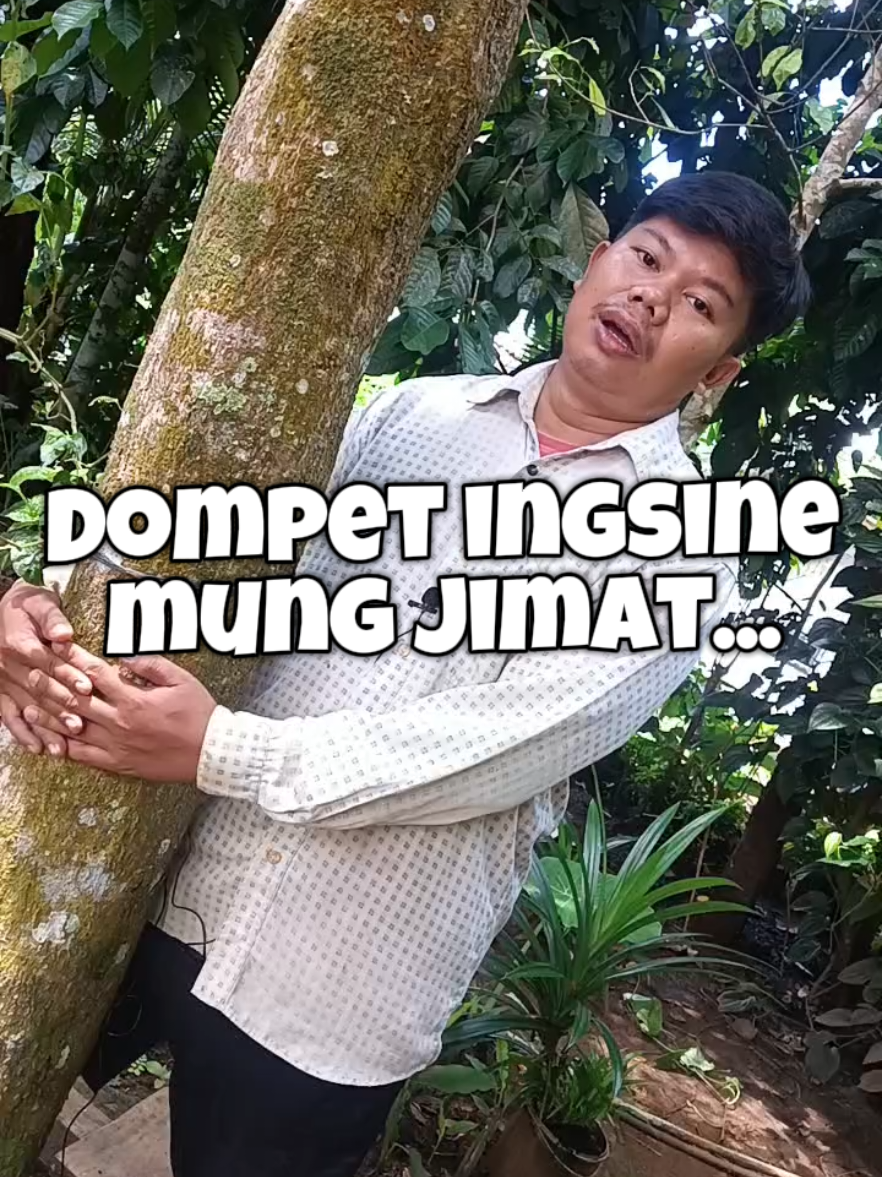 Dompet ingsine mung jimat - kata kata ngapak #ngapak #cilacap #ngapakcilacap #ngapakbanyumas #fyp 