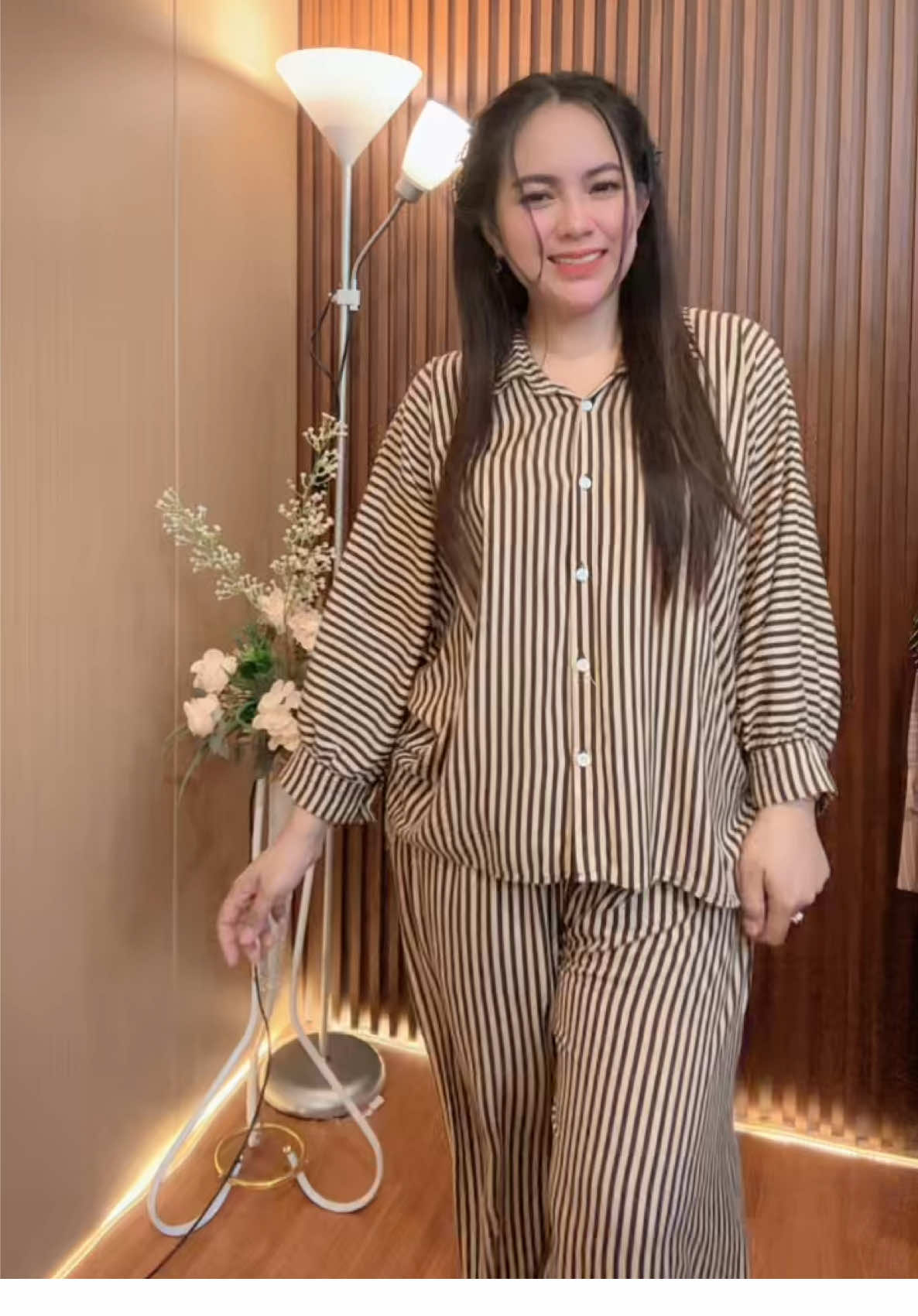 Maaf ga bisa nahan klo oneset ini udah promo bawaan nya pengen co deh 