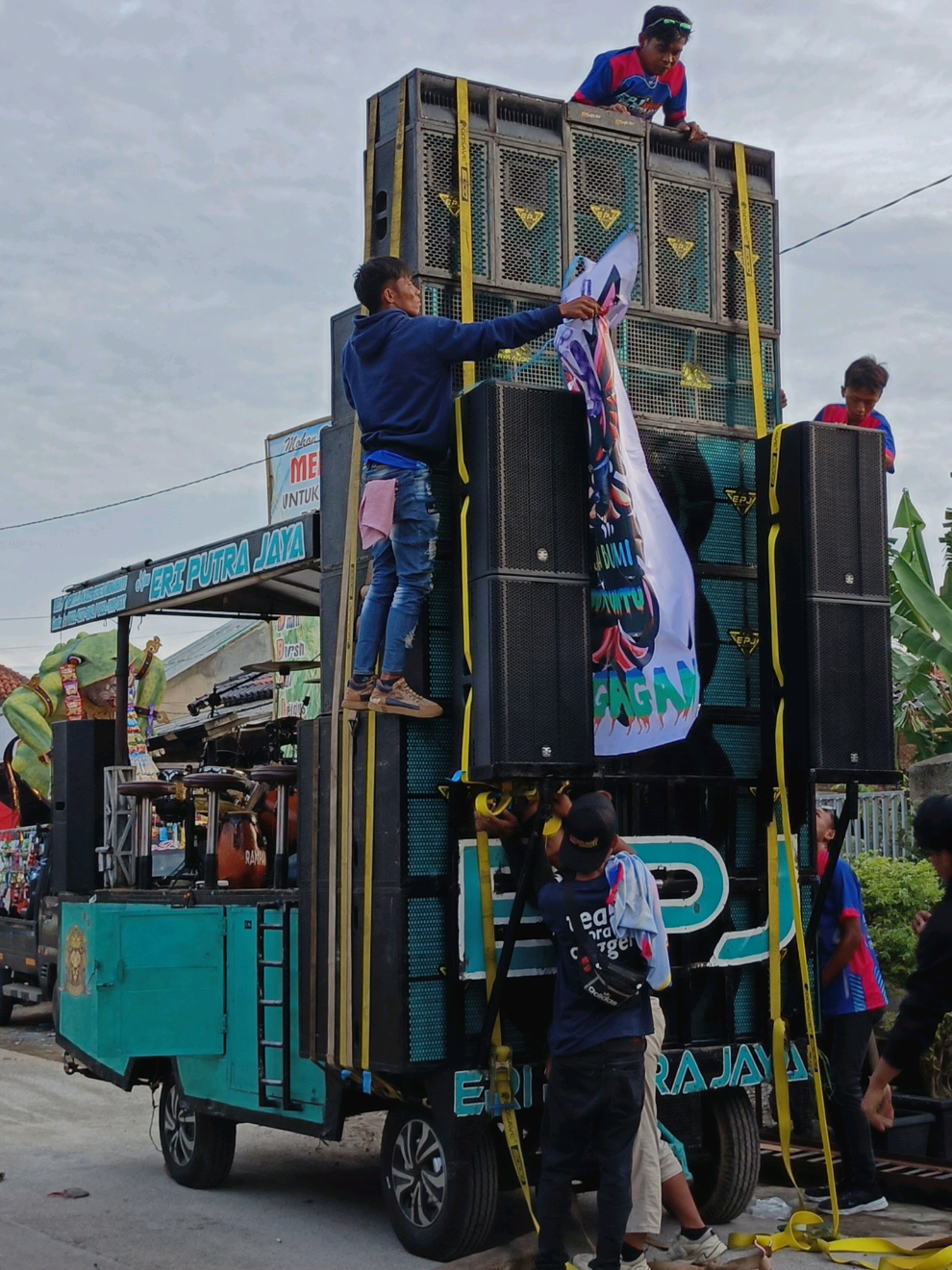 Membalas @masstanollClarity itu harus Horeg+Gagah Itu bonus🤫 #epjmusic #epjmusicproduction #eriputrajayaoficial #eriputrajaya #brewog_audio  @ELSEN REBECCA REBORN @Rya Zero Fifteen @ERI PUTRA JAYA Official @Rizal Fathul @Reang Wong EPJ @Eri Putra 27 @maselsen @EPJ mania ID🔥 