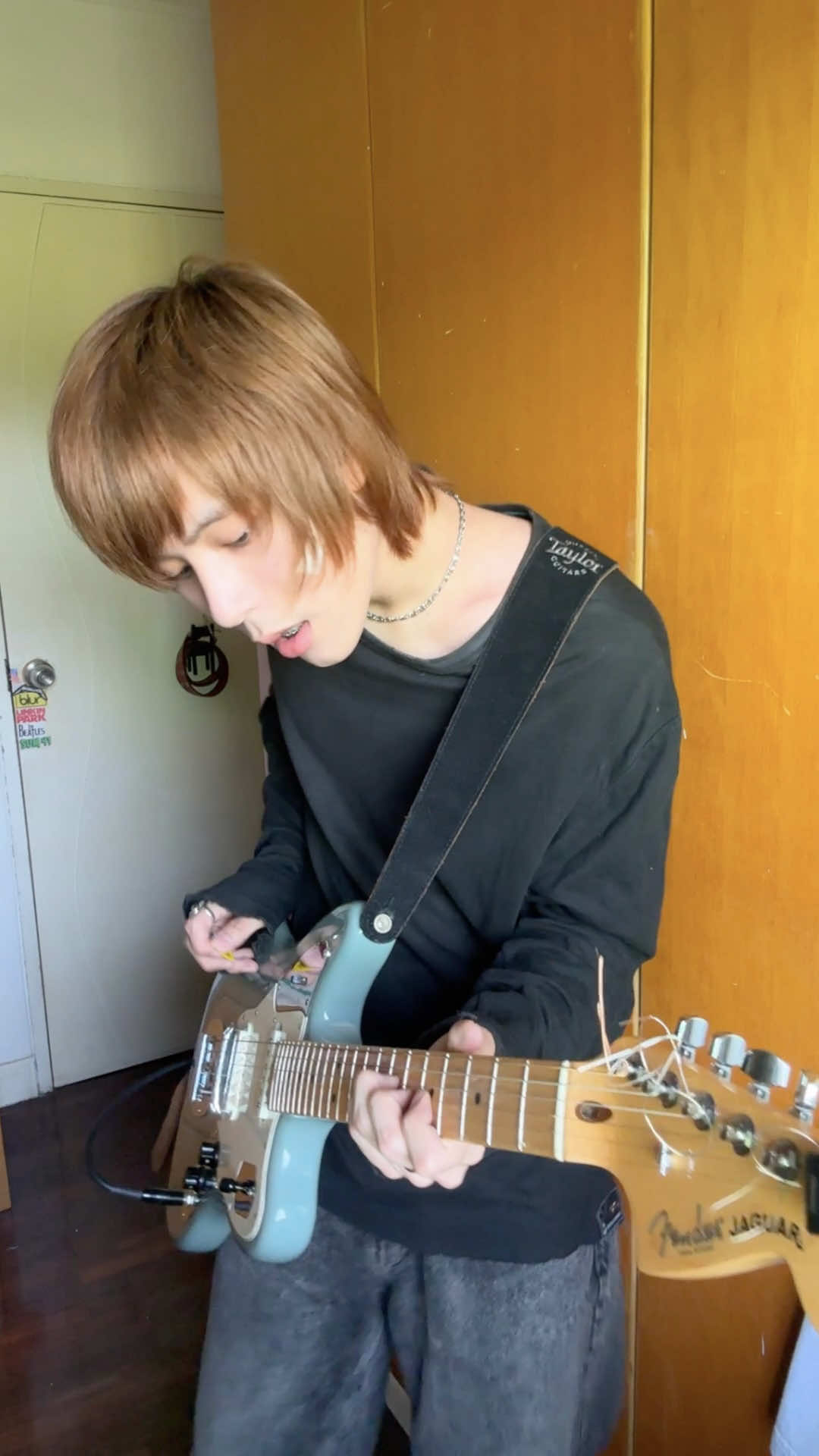 เพียงสิ่งเดียว ver. shoegaze | solitude is bliss - just one thing #guitar #solitudeisbliss #shoegaze #กีตาร์ 