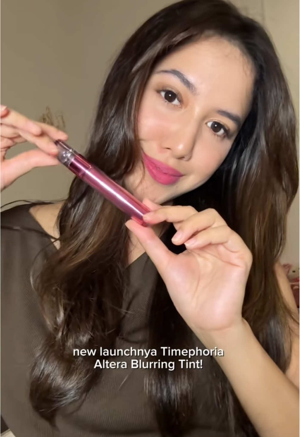 Kaget beneran from glossy to blurry. Aku pake shade 006 Wisp ya🤍 