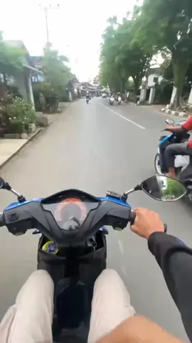 walaupun hanya ke kota sebelah seru juga yahh motorannya🤪 #nadiultra #lewatberandafyp #4you #fypage #xcyzba 