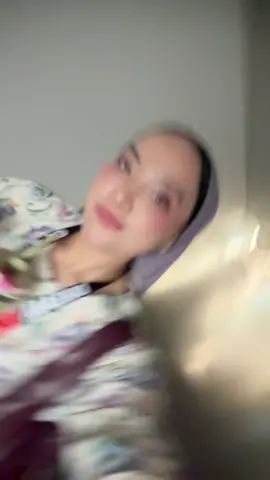 sukernya ada orang cakap saya cantik harini