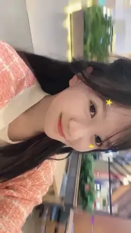 jangan liat lama lama nanti suka loh🤣🤣