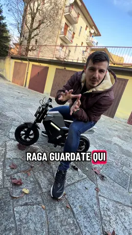 Moto per bambini bella come idea regalo #SpacchettaLeOfferte #TiktokShopBlackFriday #idearegalo #regalobambini #motoelettrica 