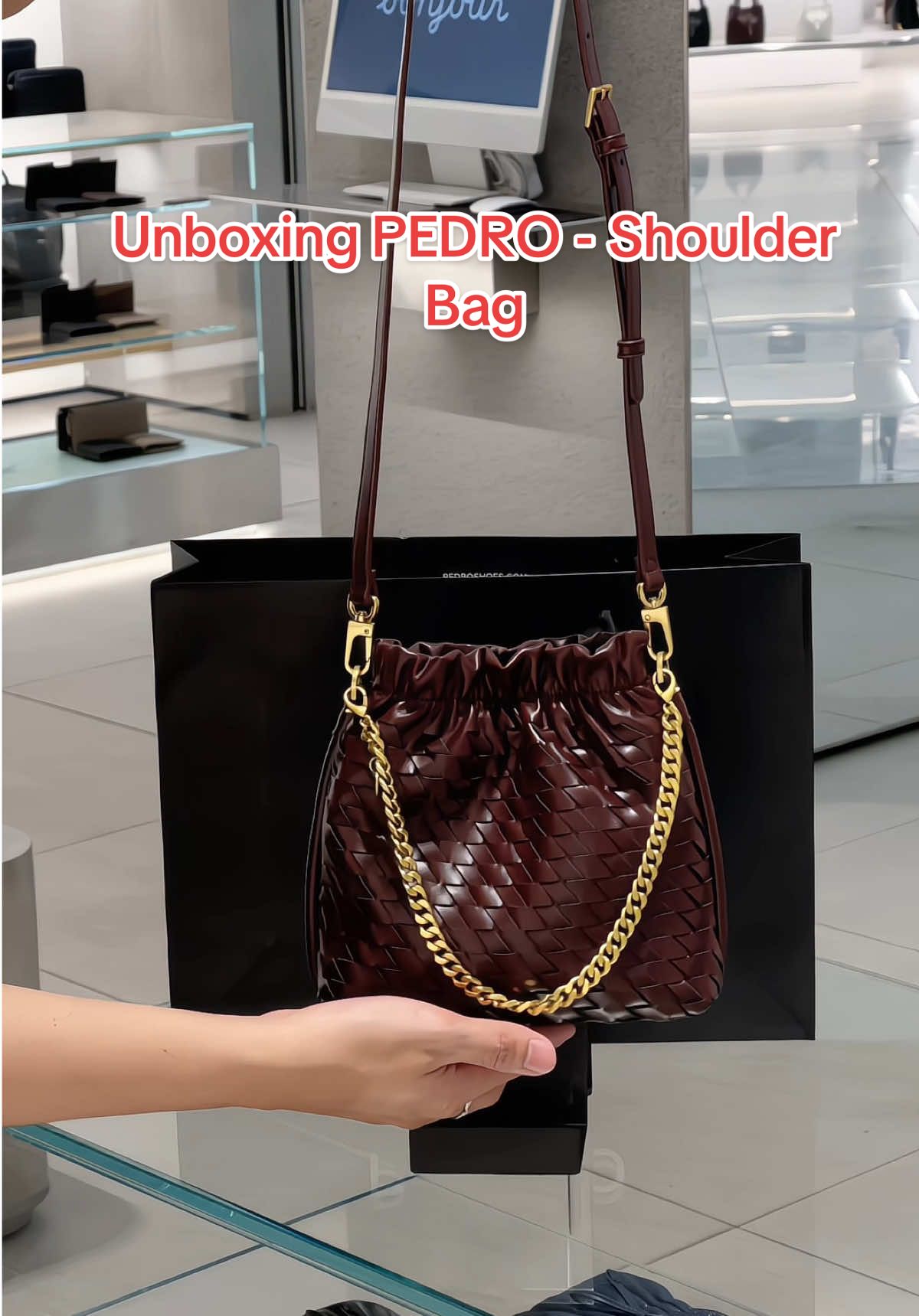 Em lên mẩu túi Shoulder Bag Với gam màu sang trọng. #Unboxing #caubabantui 