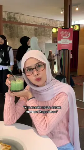 mikir mau makan apa aja masih bingung..