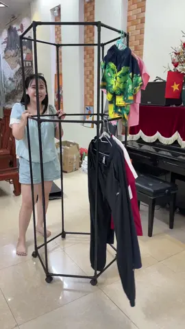 Kệ treo quần áo giá siêu hời các bác ơi#letreoquanao #kequanao #kephoido #xuhuongtiktok 