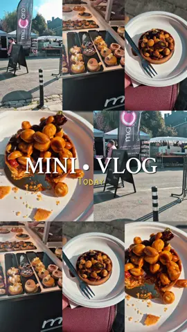 il y a quelques jours je me suis rendue dans une excellente boulangerie en Belgique à Chimay chez Macaron and Co je vous la recommande à 100%. Vendeuse au top, la vitrine est magnifique et les macarons un délice #boulangerie #belgique #macaron #Vlog 