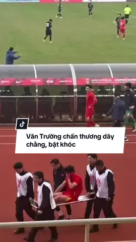 Văn Trường chấn thương dây chằng, bật khóc #sportsontiktok #SEAGAmes2025 #u22vietnam #vantruong 