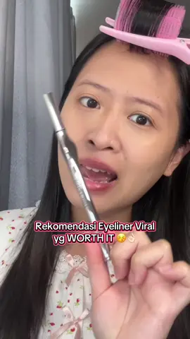 Aku lagi suka pakai yg brown eyeliner nya timephoria 😅 #rekomendasieyeliner #Eyeliner #fyp 