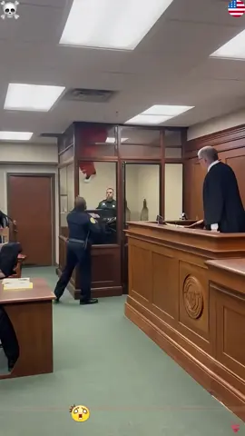 😱😱😱 #prison #court #judge #sentenced #escape