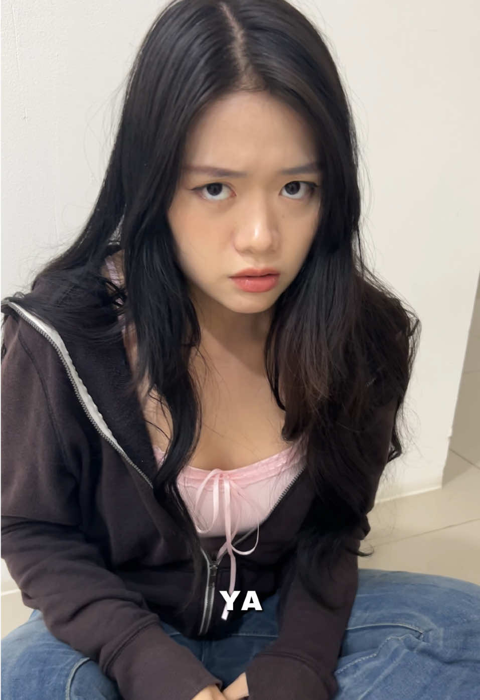 gila pink bangettttt #pink #semuapink #catrambutsehat #pulangbelanjadisasha #haircolorant 