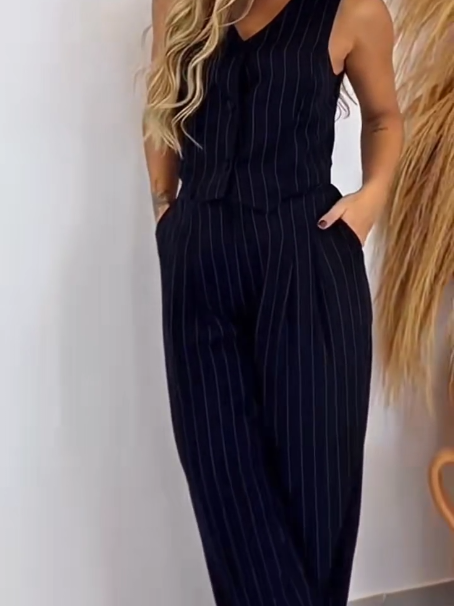 CONJUNTO ALFAIATARIA FEMINIMO COM CALÇA E COLETE RISCA DE GIZ ELEGANTE SOCIAL #modafeminina #conjunto #alfaiataria #alfaiatariafeminina #moda 