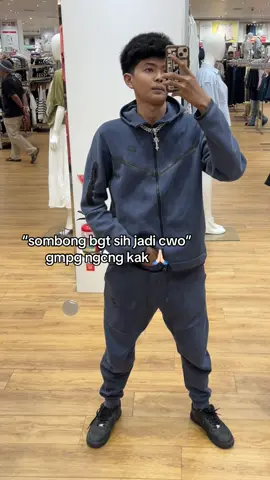 nyari nike tech? ig nbgh.seconds 🫶🏻 #4u 