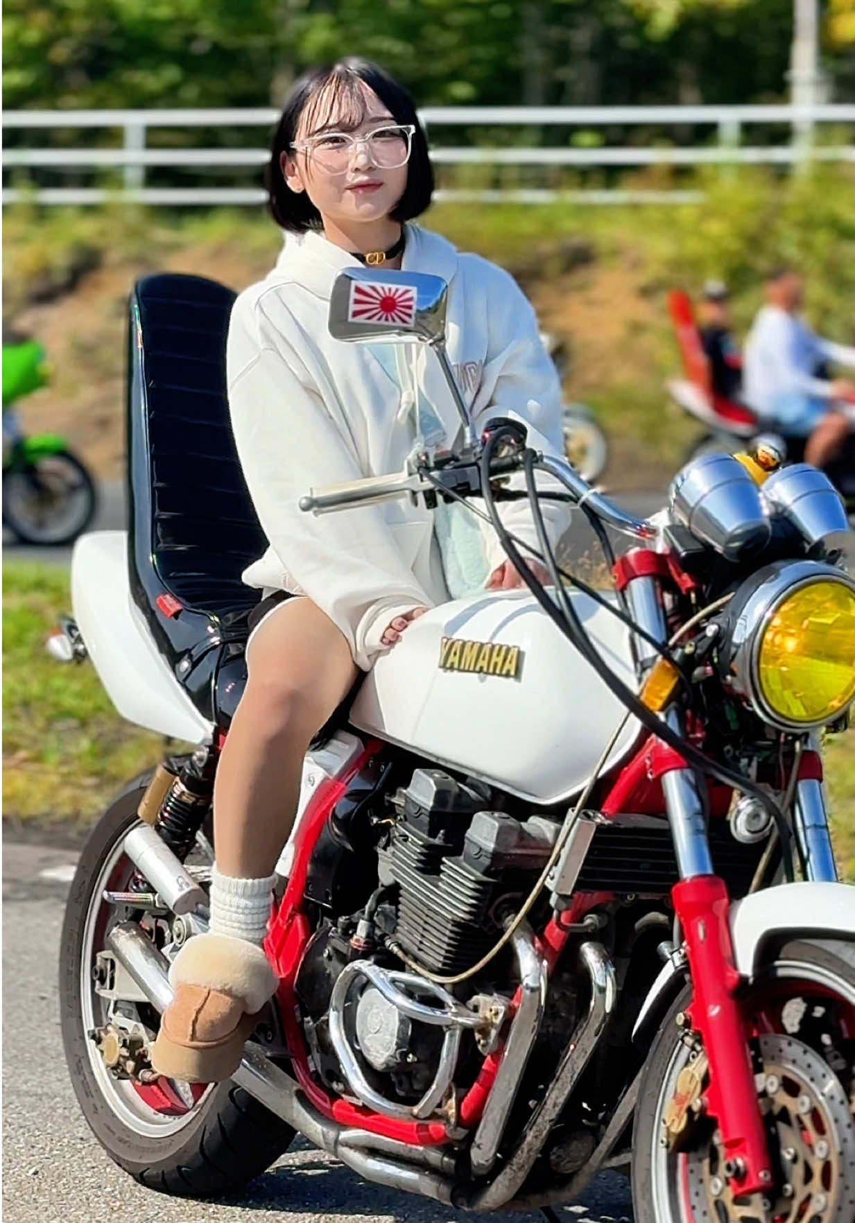 『北海旧車ミーティング』 期日：2025年10月5日（日曜日） 会場：北海道　千歳モーターランド 時間：9：00～16：00 10月5日に開催された 「北海旧車ミーティング」の最新情報をどこよりも早く速報します！ 結論からいうとめっちゃ盛り上がった！ 新千歳空港近くのサーキット会場「千歳モーターランド」で10月5日に開催される旧車四輪、旧車二輪が集うイベントだ。 短い夏のラストを飾るイベントとして開催されるこのイベントも、今年で第3回。初回、第2回と認知度も高まり、昨年は本州からも数多くの参加者を集めた。 #bosostyle  #bosozoku  #旧車會  #愛旧ジャパン  #暴走族 