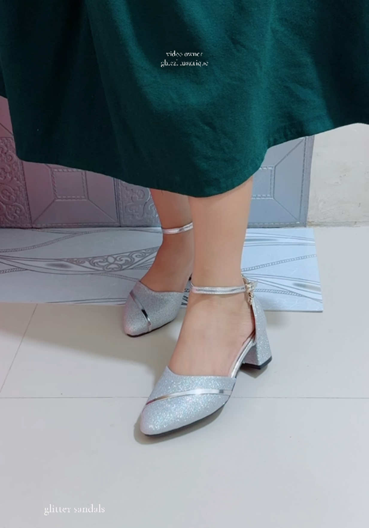 Sandals with heels #classysandals #sandalsforwomen 