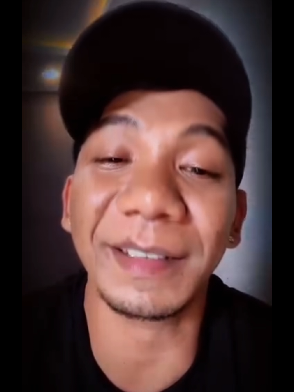 belajar menghargai dan belajar memberi feedback yang baik ke wanita agar kamu bisa dihargai sebagai laki laki 🙌