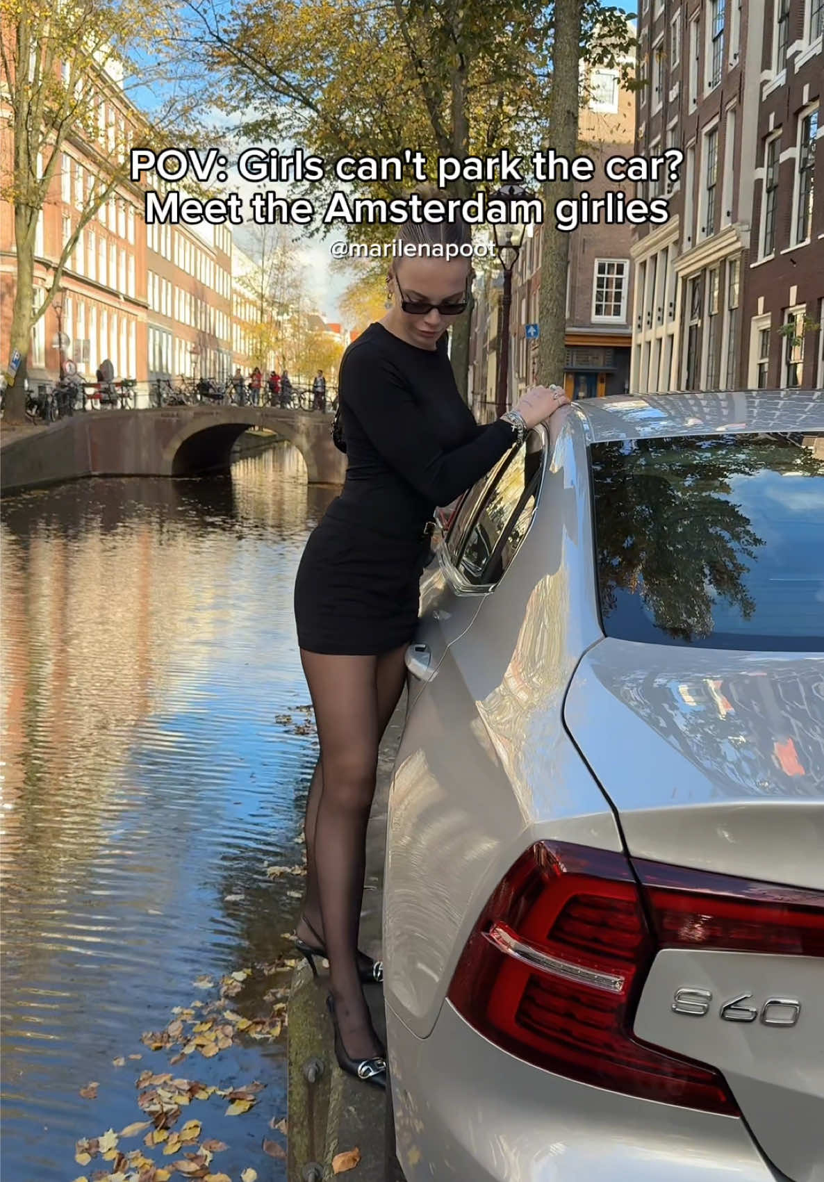Girls can't park the car? Meet the Amsterdam girlies #amsterdam #amsterdamcity #parking #cartiktoks #cargirls 