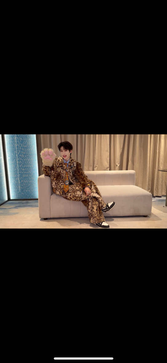 这个腿倒是快点踢啊！ Kick those legs faster! @ziyu0706  #梓渝  星动营业中 星光璀璨图鉴  #极速小鱼 #Ziyu #zy #yuni 