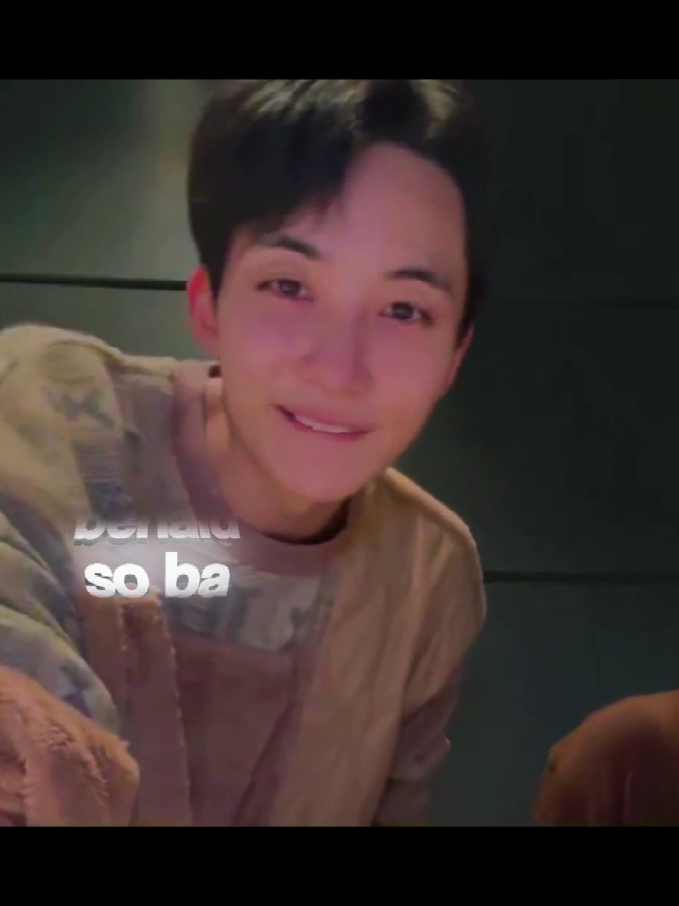 Isyaratin tahun depan pulang wamil petantang petenteng sekali 😭🤣 #jeonghan #seventeen #fyp #seventeen17_official #kpop 