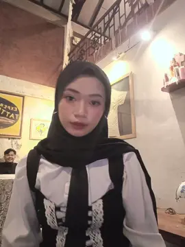 emas nya dah ngalahin buibu sosialita