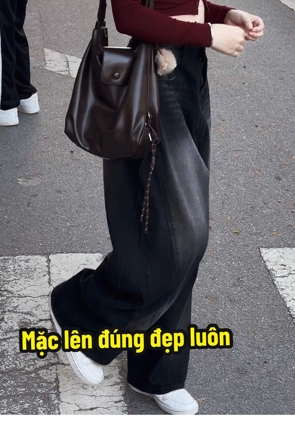 Mặc lên đúng đẹp luôn #xuhuong #quanjeanongrong #retroshop 