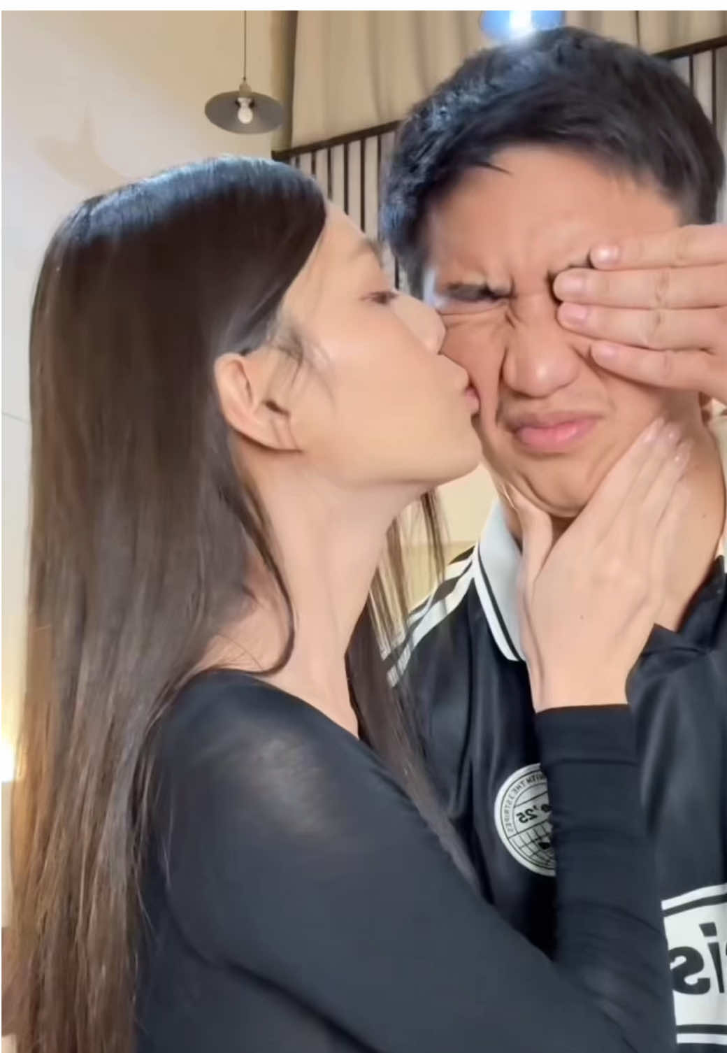 จุ้บ จุ้บ 💋 #ตะวันฉาย 