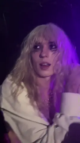 can’t gatekeep this from y‘all #2hollis 