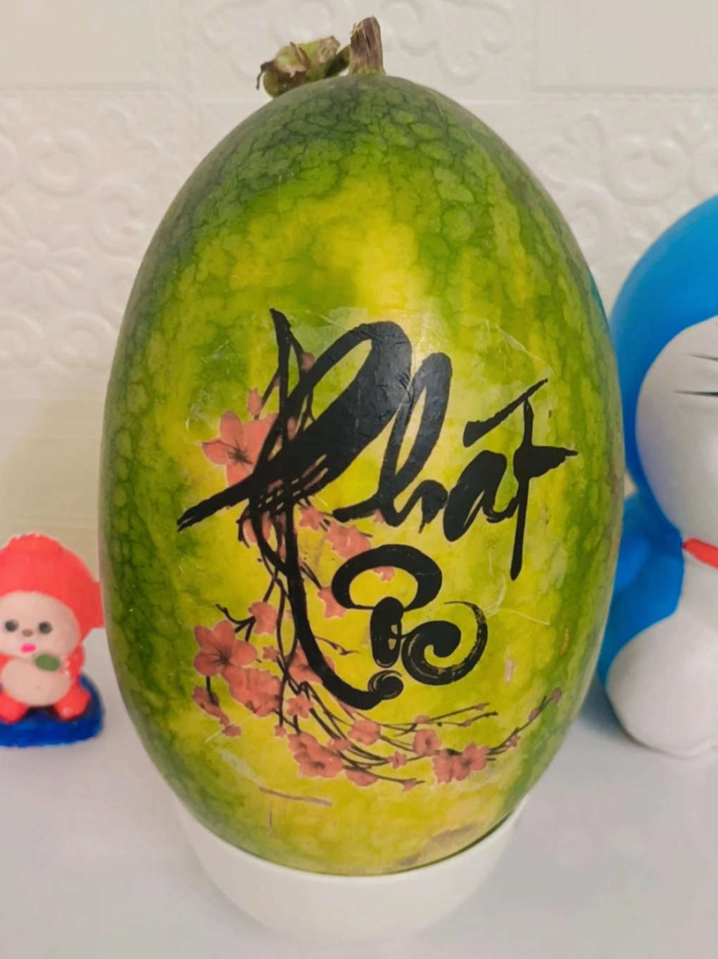 Năm nay có bộ tem mới – chữ ‘Phúc’, ‘Lộc’, ‘Phát tài’, dán lên là rực luôn 🧨.#temdandua #trangtrihoaqua #temdantraicaytet #phuclocthodanhoaqua 