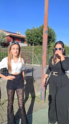 alla faccia di tutte quelle che insultano..facciamo.un trend🥰🥰🥰noi possiamo...🤣🤣 @Marty Grande @cristiancorrado_ @letizia4ever #martygrande #voliamoneiperte✈️✈️🦁a360gradi 