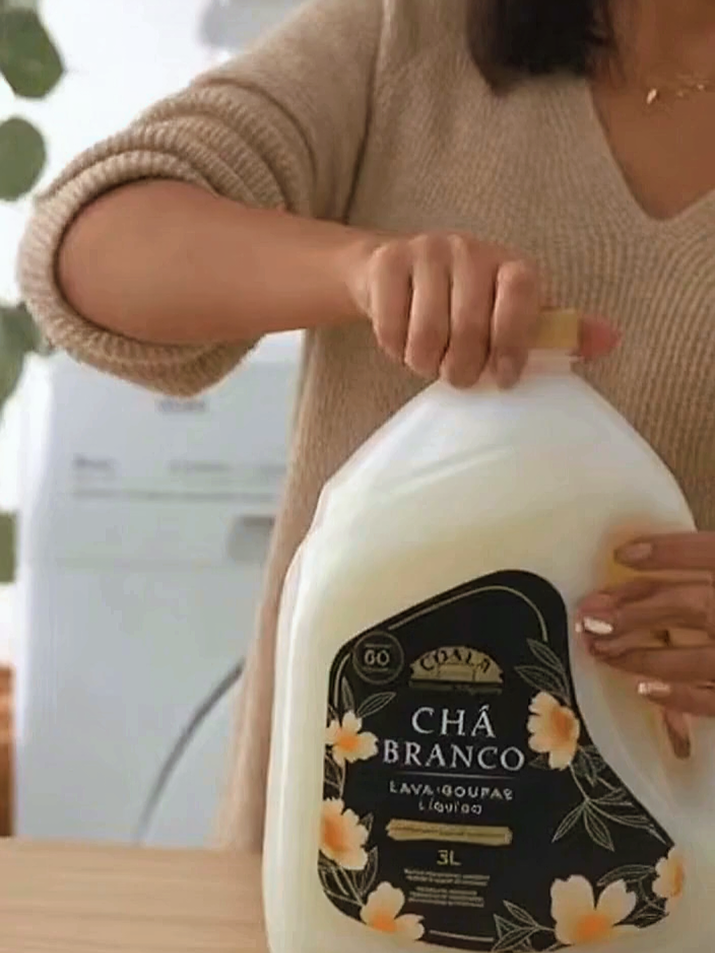 Kit Coala chá Branco, fragrância incrível e duradoura  ⭐️  👕 #kitcoala #amaciante #lavaroupas #casa #lavanderia 