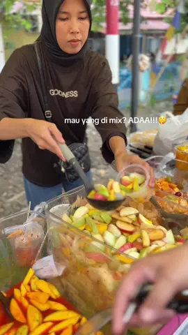 Asinan buah baru di Lahat, dak cayo cubokelah😋 @Asinan Padat Karya #asinanbuah #lahatviraltiktok #asinankekinian #asinanviral #makananviral 