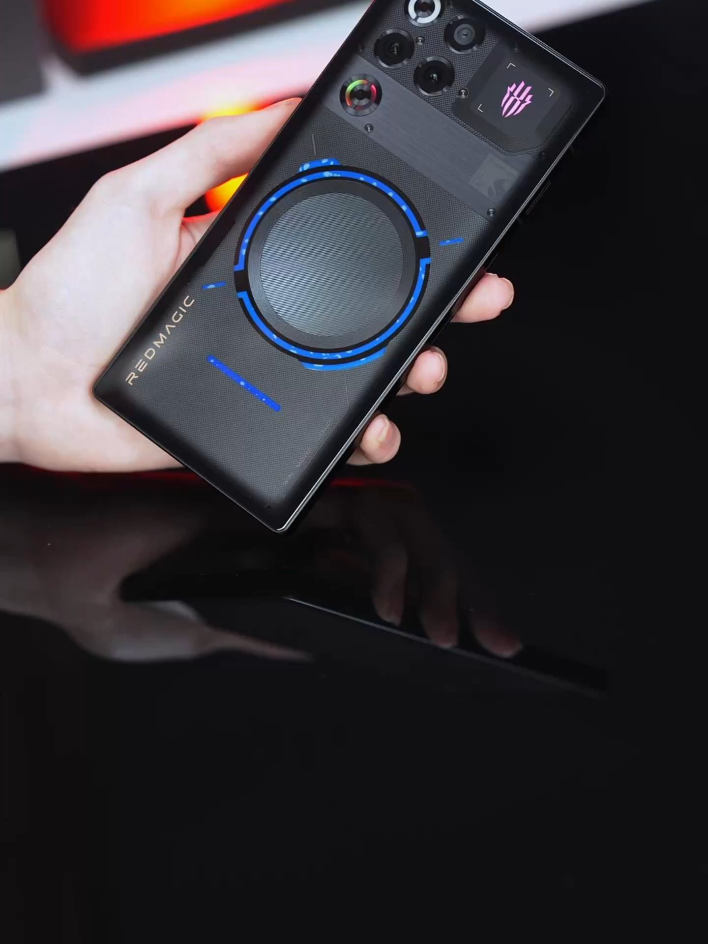 The first mass-produced liquid cooling in a smartphone is out now! 💧🔥 #REDMAGIC11Pro