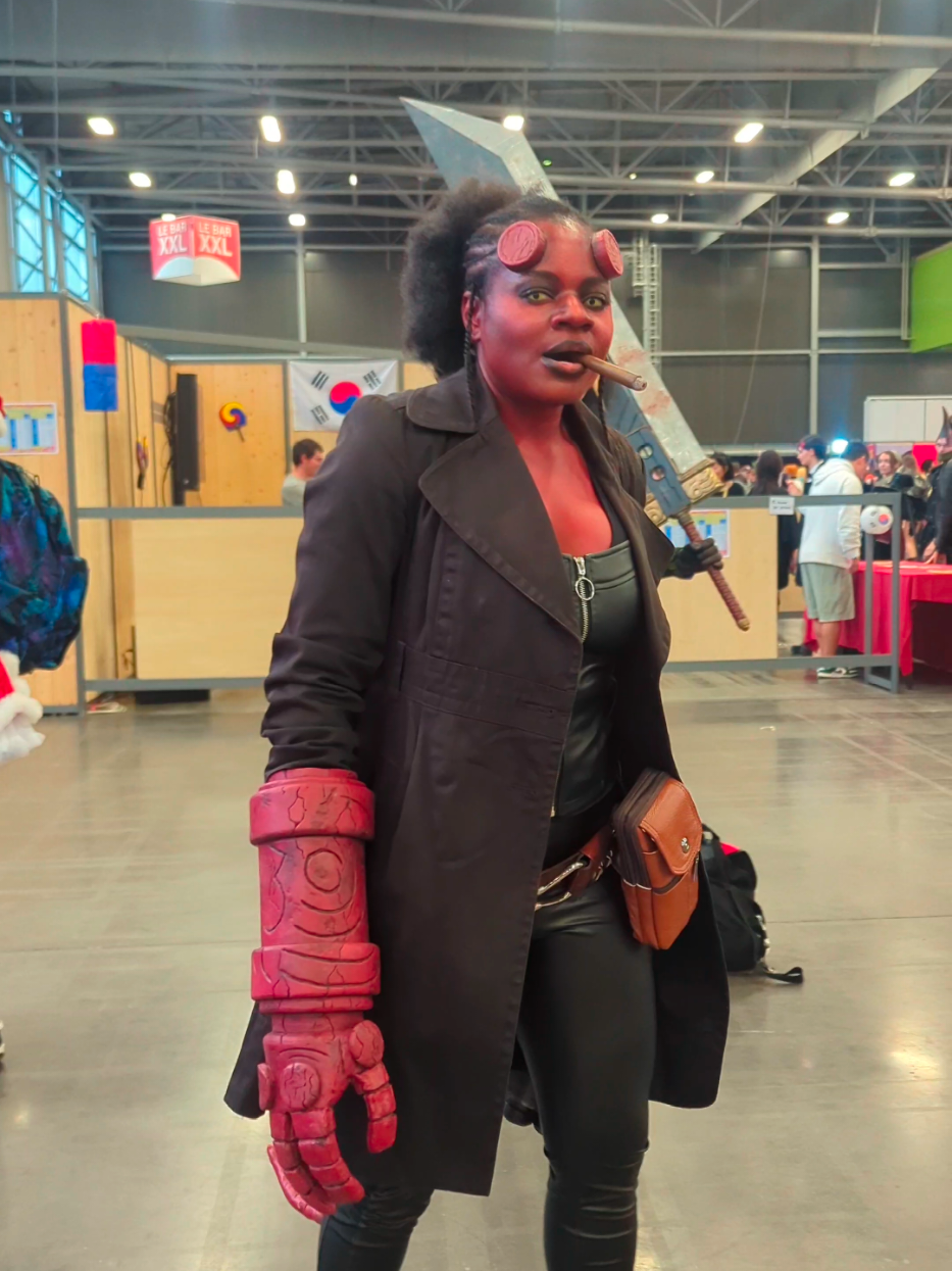 Hellboy genderbend ! vidéo: @lisa_psychos_play  lieu: Art To Play  #cosplayvideo  #hellboycosplay #hellboy #genderbend #ronperlman 