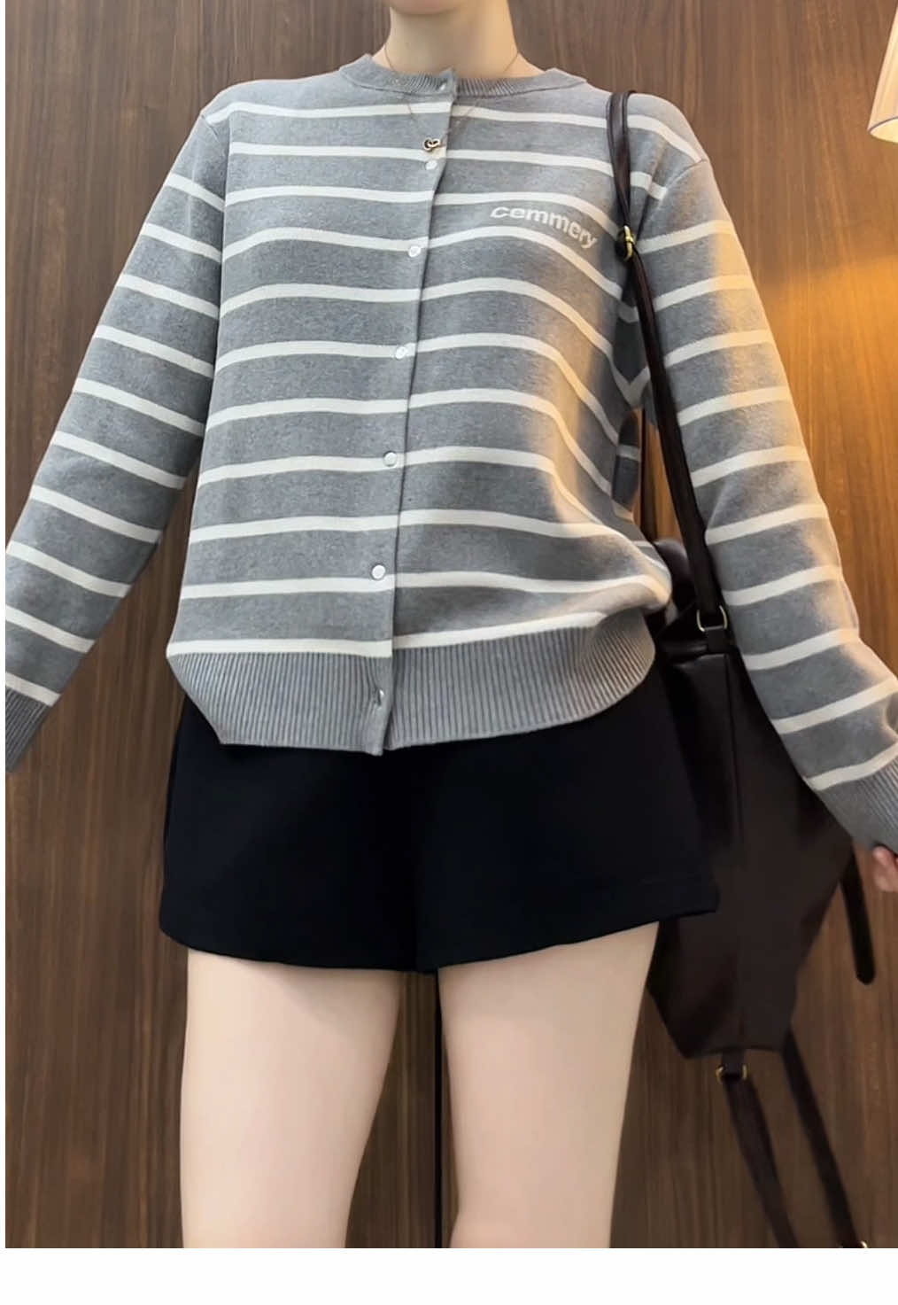 Cardigan mua cỡ này mới đã 🌥️🌻✨ #reviewquanao #aolen #aokhoaclen #cardigan #cemmery 