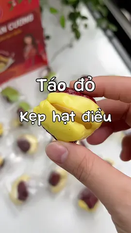 Táo đỏ Tân Cương kẹp sữa và hạt điều #taodo #taodotancuong #taodokepsualacda #taodokepsualacdanhanhatdieu #xuhuong 