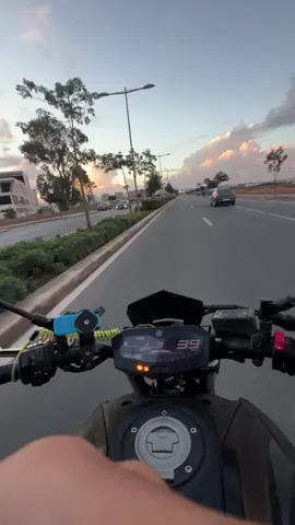 Best weather ever #casablanca #biker #mt07 #rain #fypシ゚ 